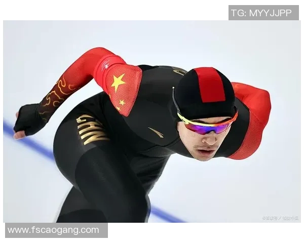 激情四射的游泳赛场,挑战极限的速度与力量,尽显运动员风采 激情四射的游泳赛场,挑战极限的速度与力量,尽显运动员风采